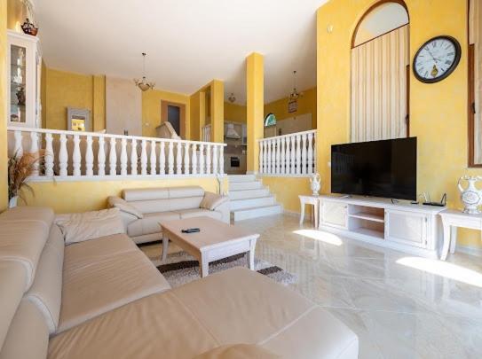 Golf Villa